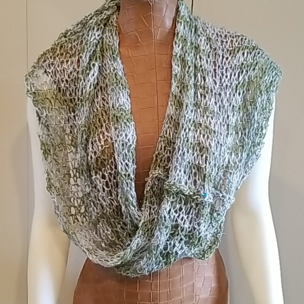 Cashmere Knit Cowl Scarf.